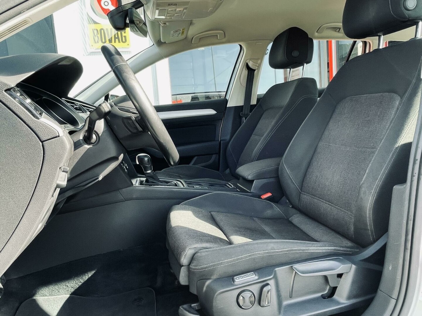 Volkswagen-Passat-8
